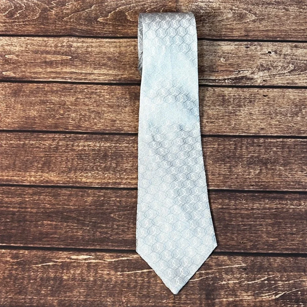 VTG Gucci Mens Light Blue Silver Interlocking G Chain Link 100% Silk Tie Italy